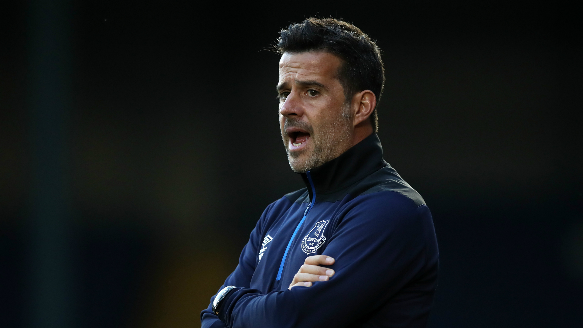 充球队的进 充球队的进