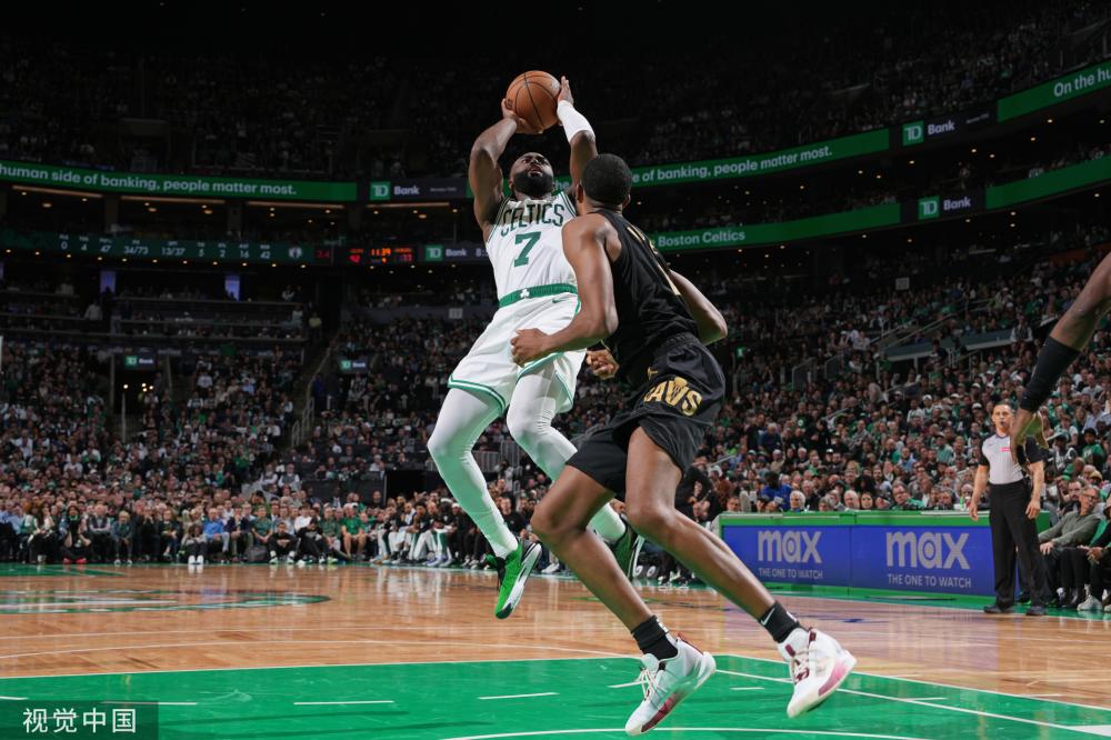 与不少年轻 与不少年轻