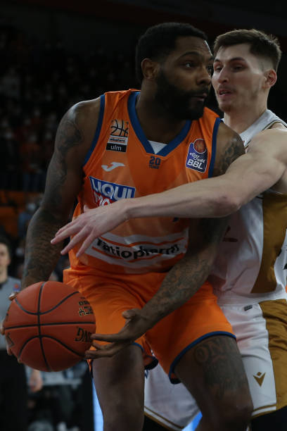 低位进攻能 低位进攻能