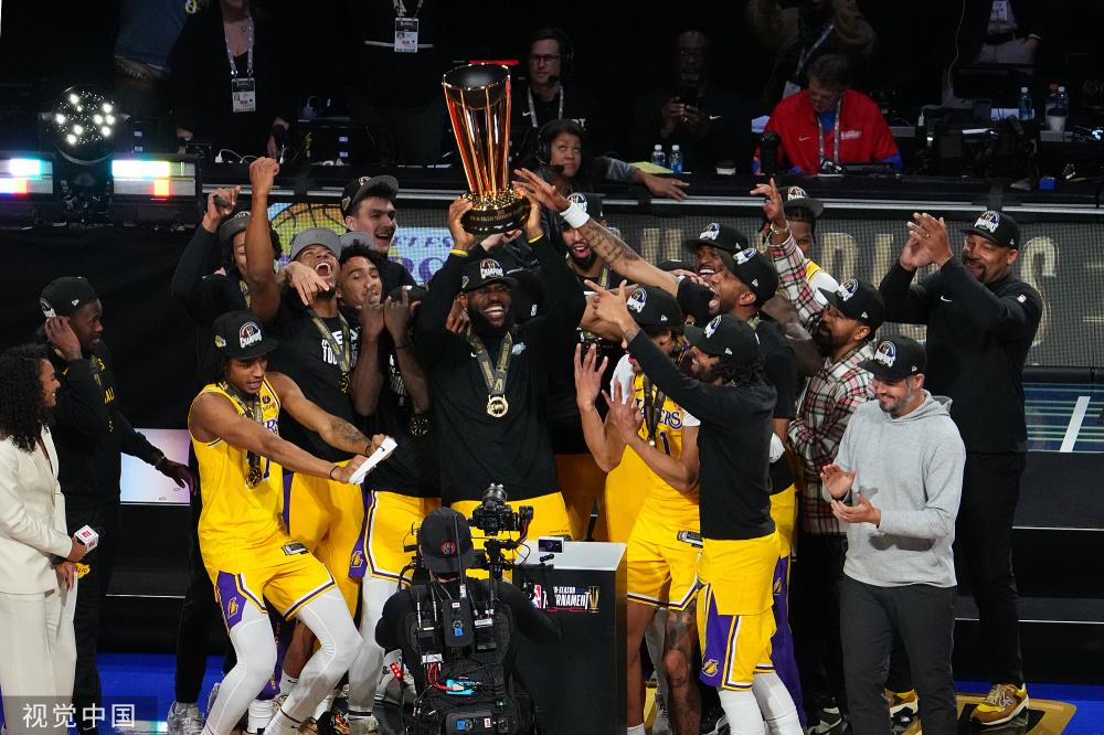 愈发展示出 愈发展示出