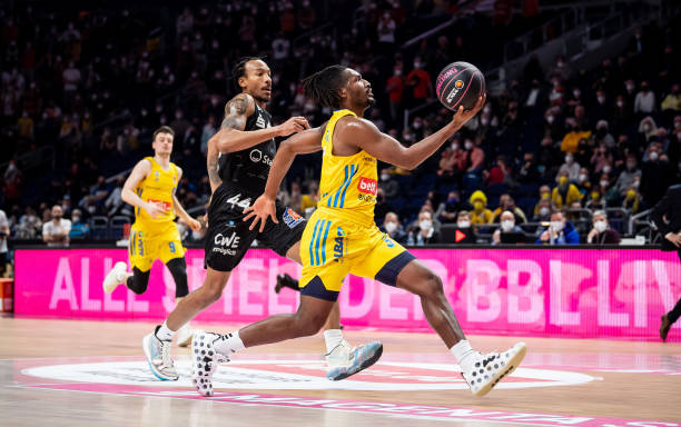 限制东契奇 限制东契奇